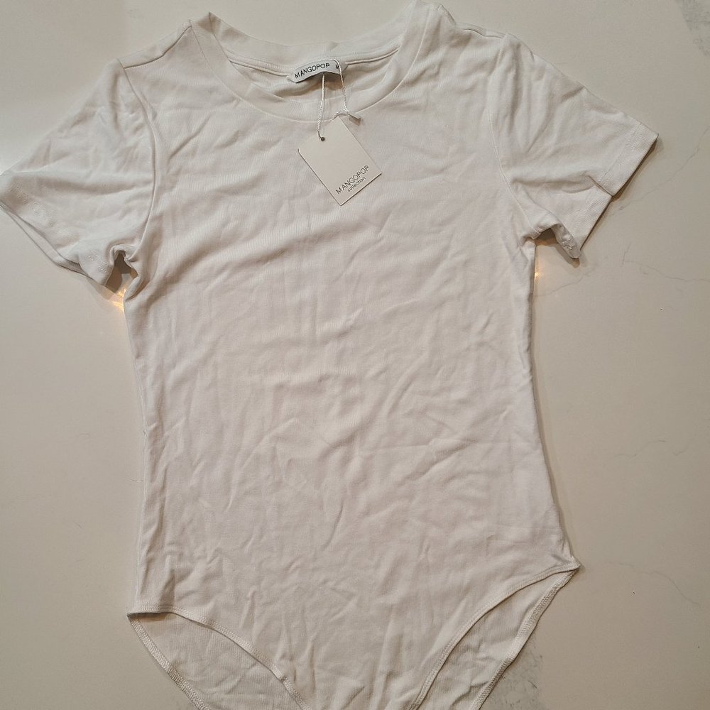 Women's Mangopop White Short Sleeve T-Shirt Bodysuit Size Medium